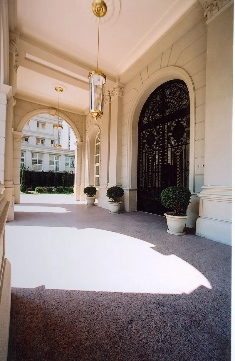 Common areas of Chateau Lafite